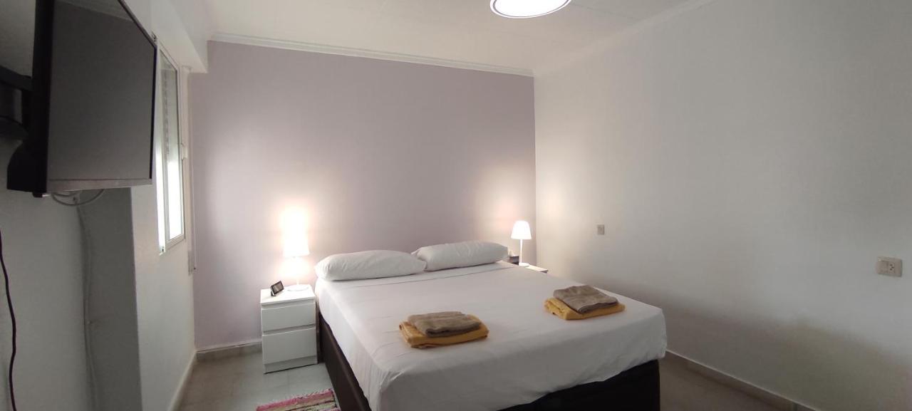 Lucias Lovely Apartment With Lovorka ลอสอัลกาซาเรส ภายนอก รูปภาพ