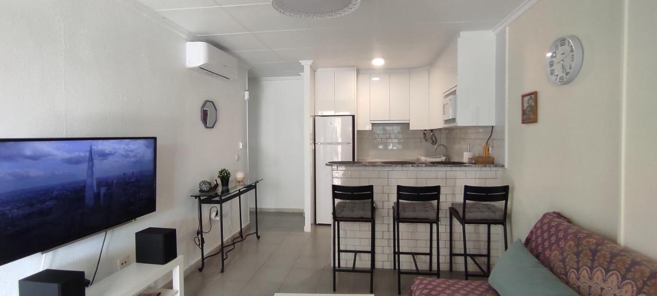 Lucias Lovely Apartment With Lovorka ลอสอัลกาซาเรส ภายนอก รูปภาพ